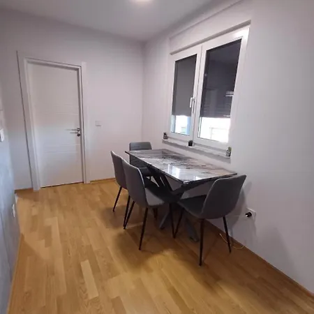 Aristea Appartement Arandelovac