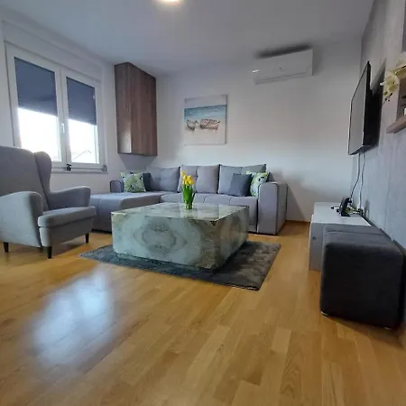 Aristea Appartement *