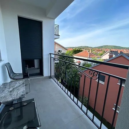 Aristea * Arandelovac