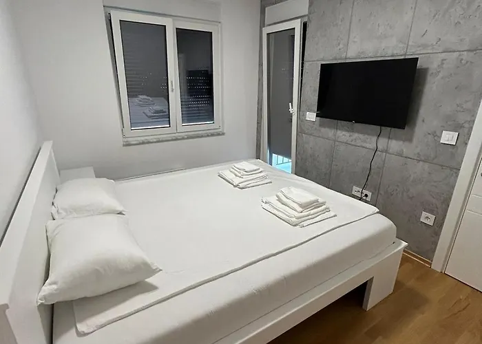 Aristea Аранделовац